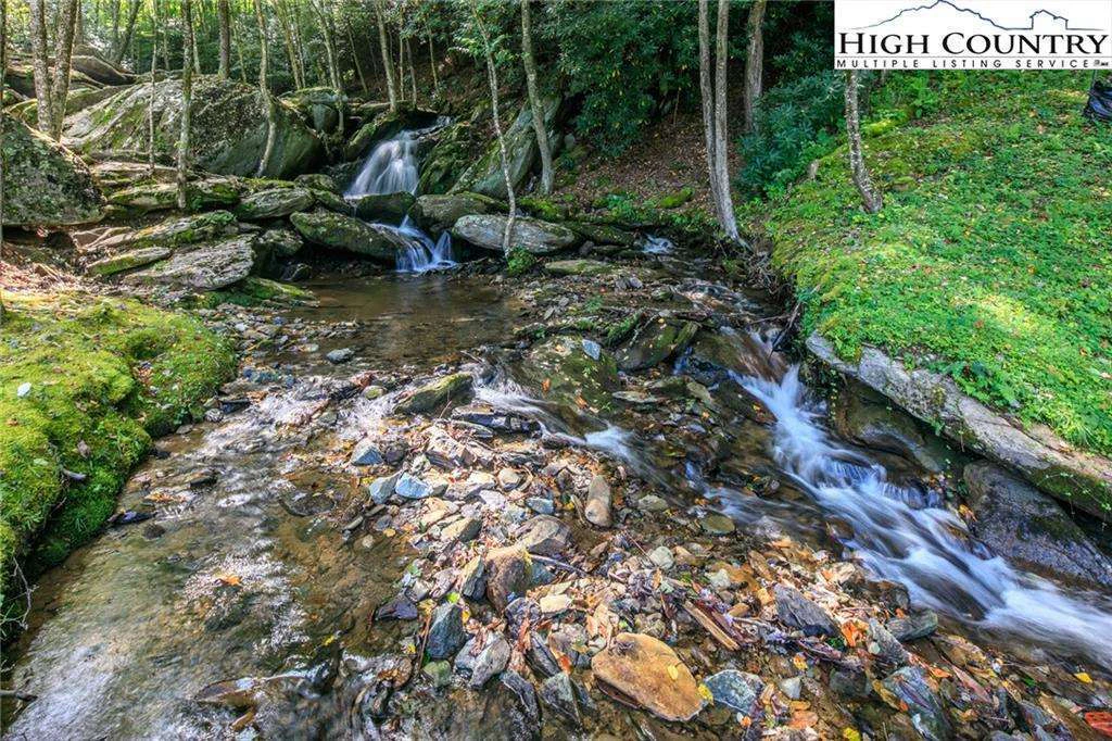 Image number 6 for the current listing