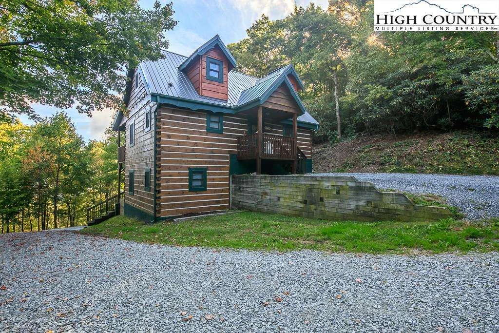 Image number 13 for the current listing