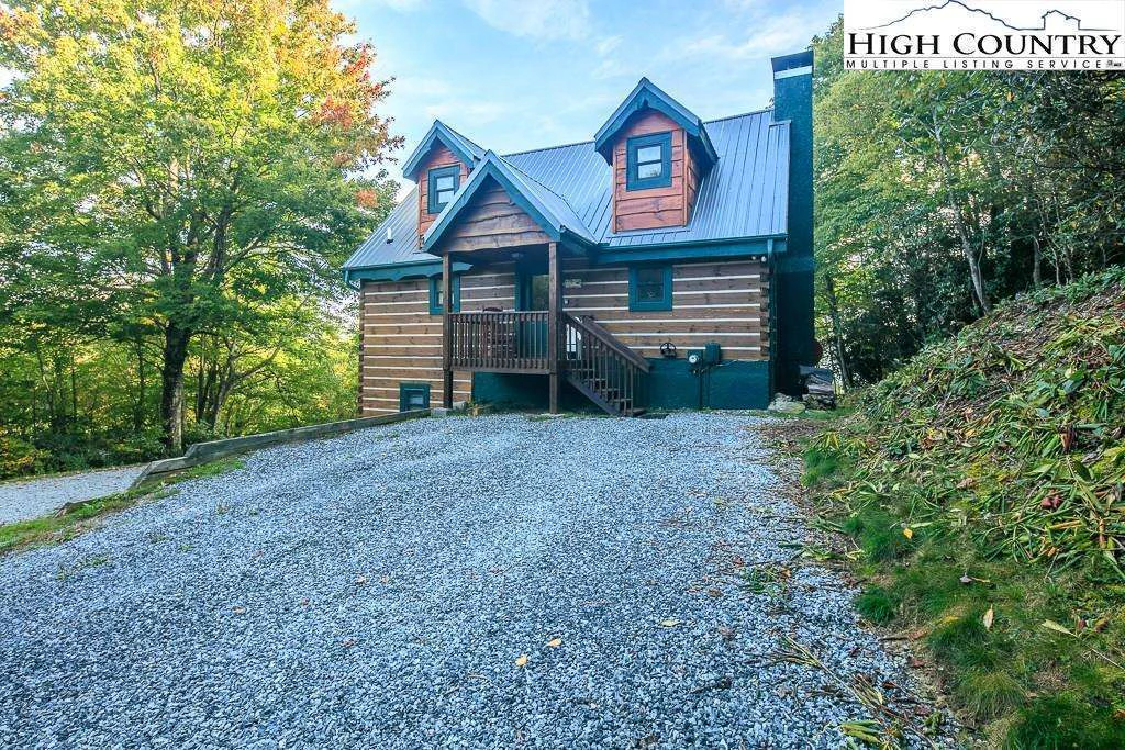 Image number 17 for the current listing