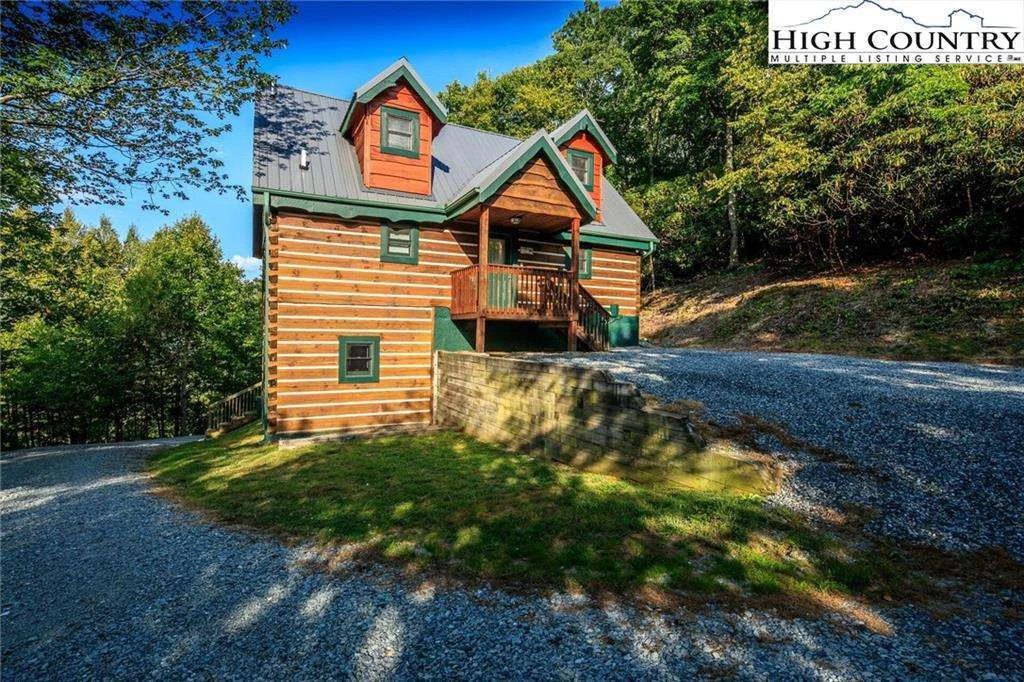 Image number 18 for the current listing