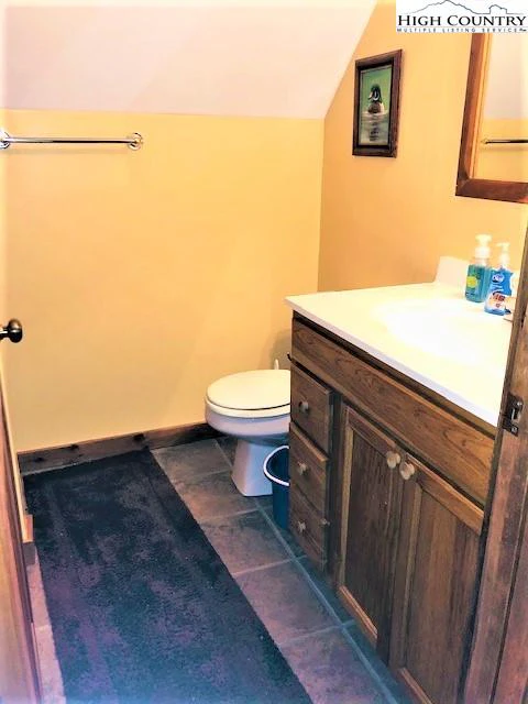 Image number 9 for the current listing