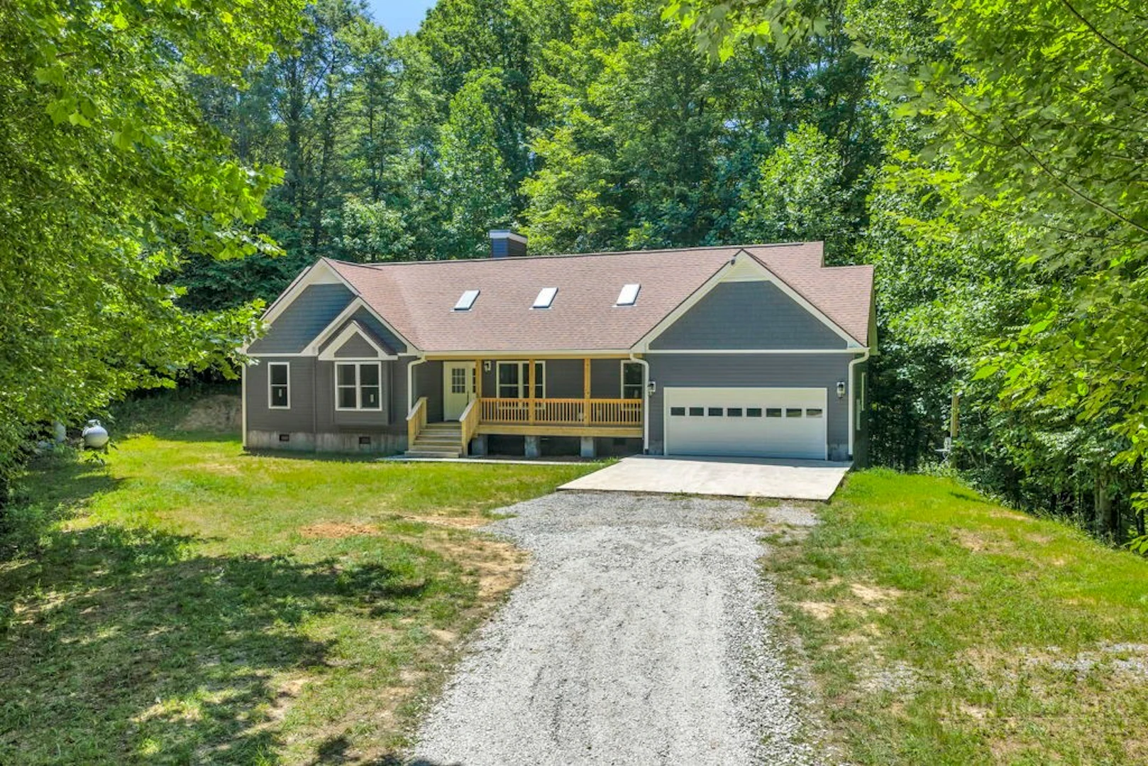 Image number 2 for the current listing