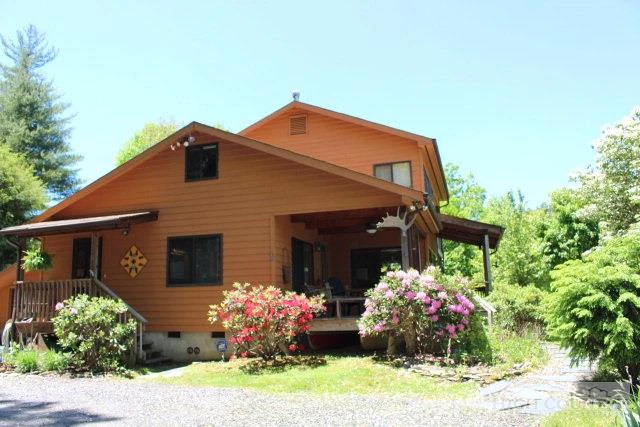 Image number 14 for the current listing