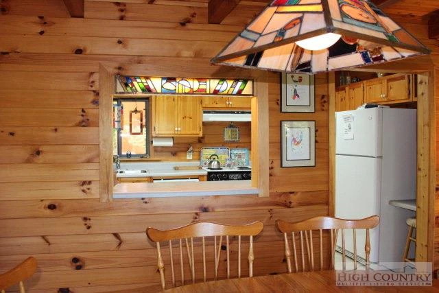 Image number 18 for the current listing