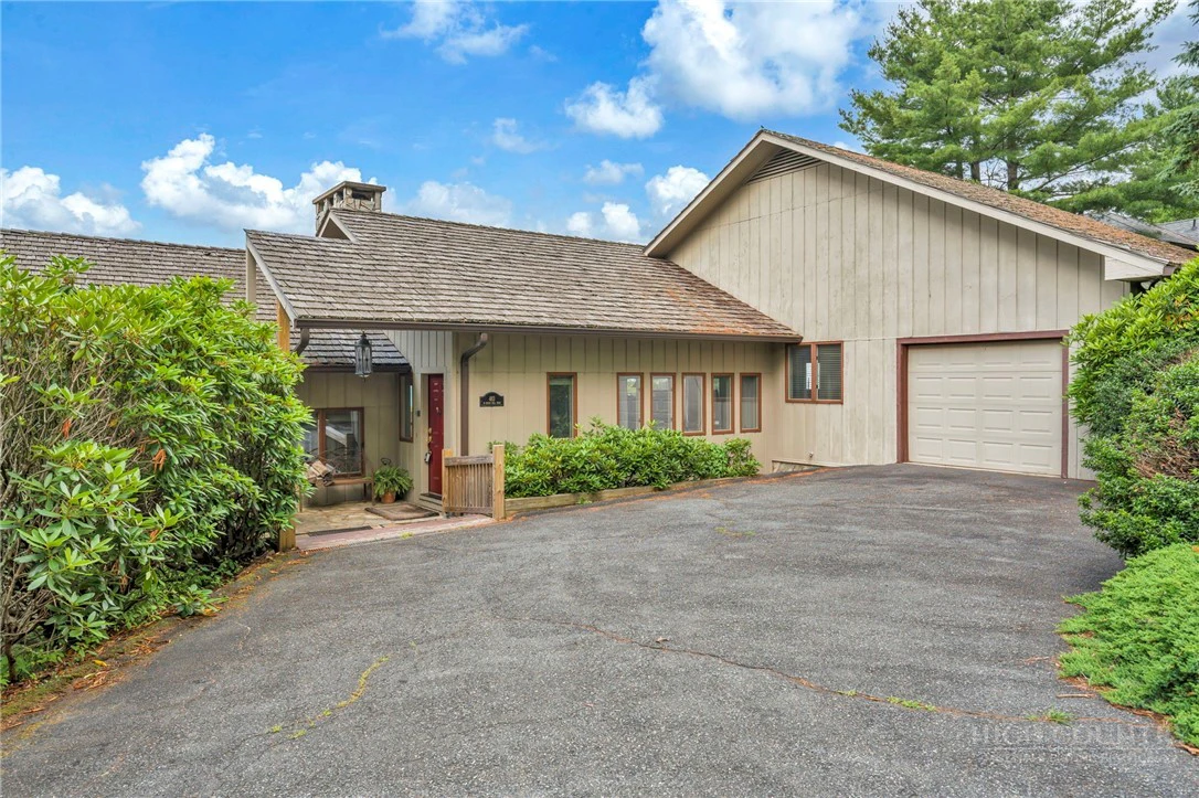 Image number 8 for the current listing