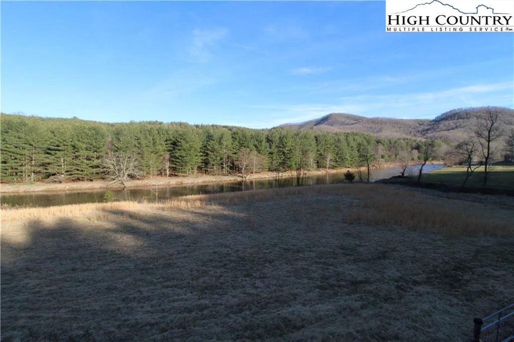 Image number 8 for the current listing