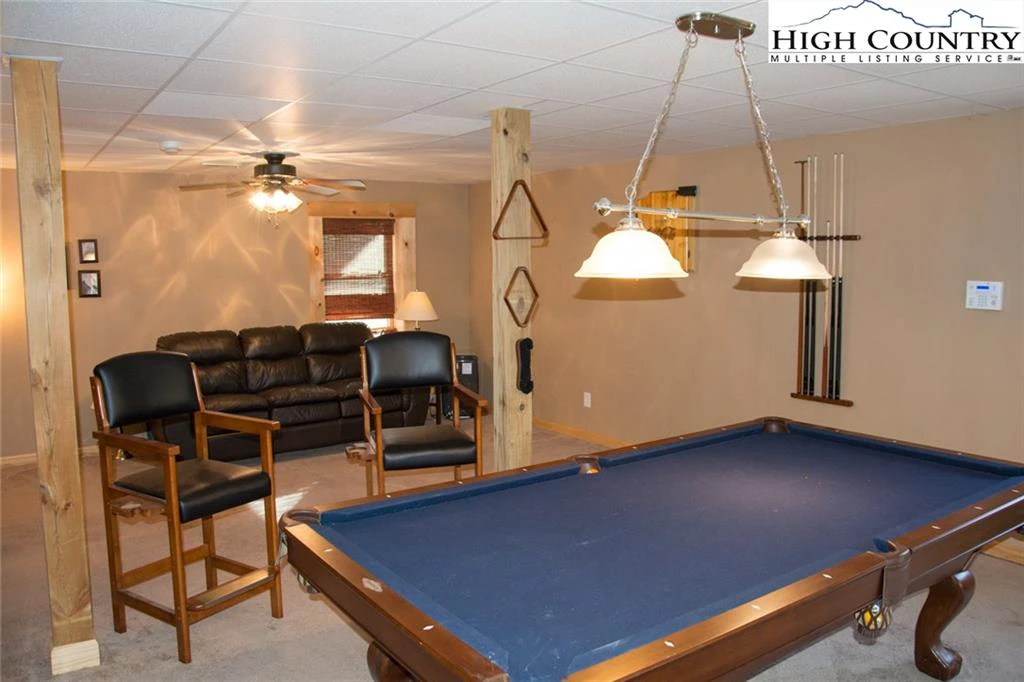 Image number 15 for the current listing
