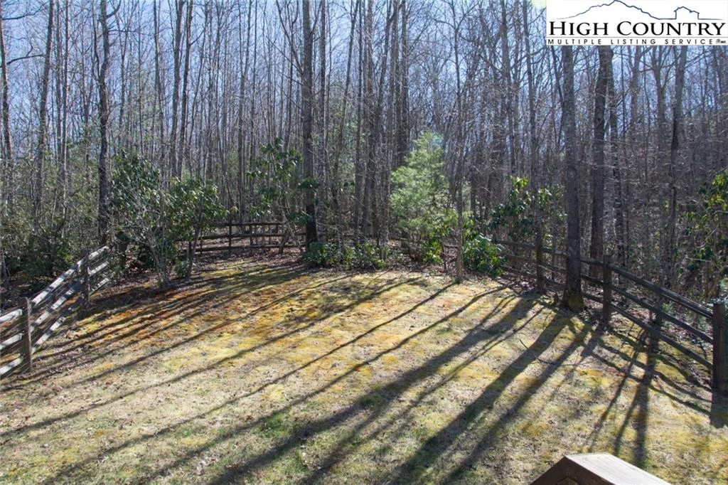 Image number 11 for the current listing