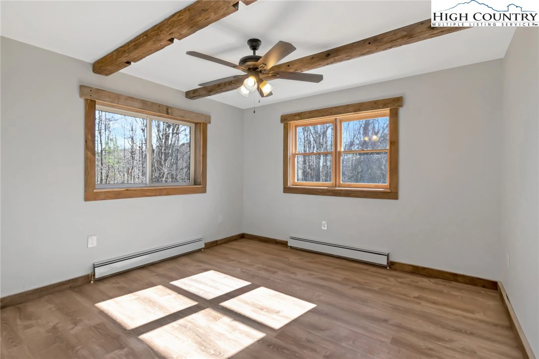 Image number 10 for the current listing