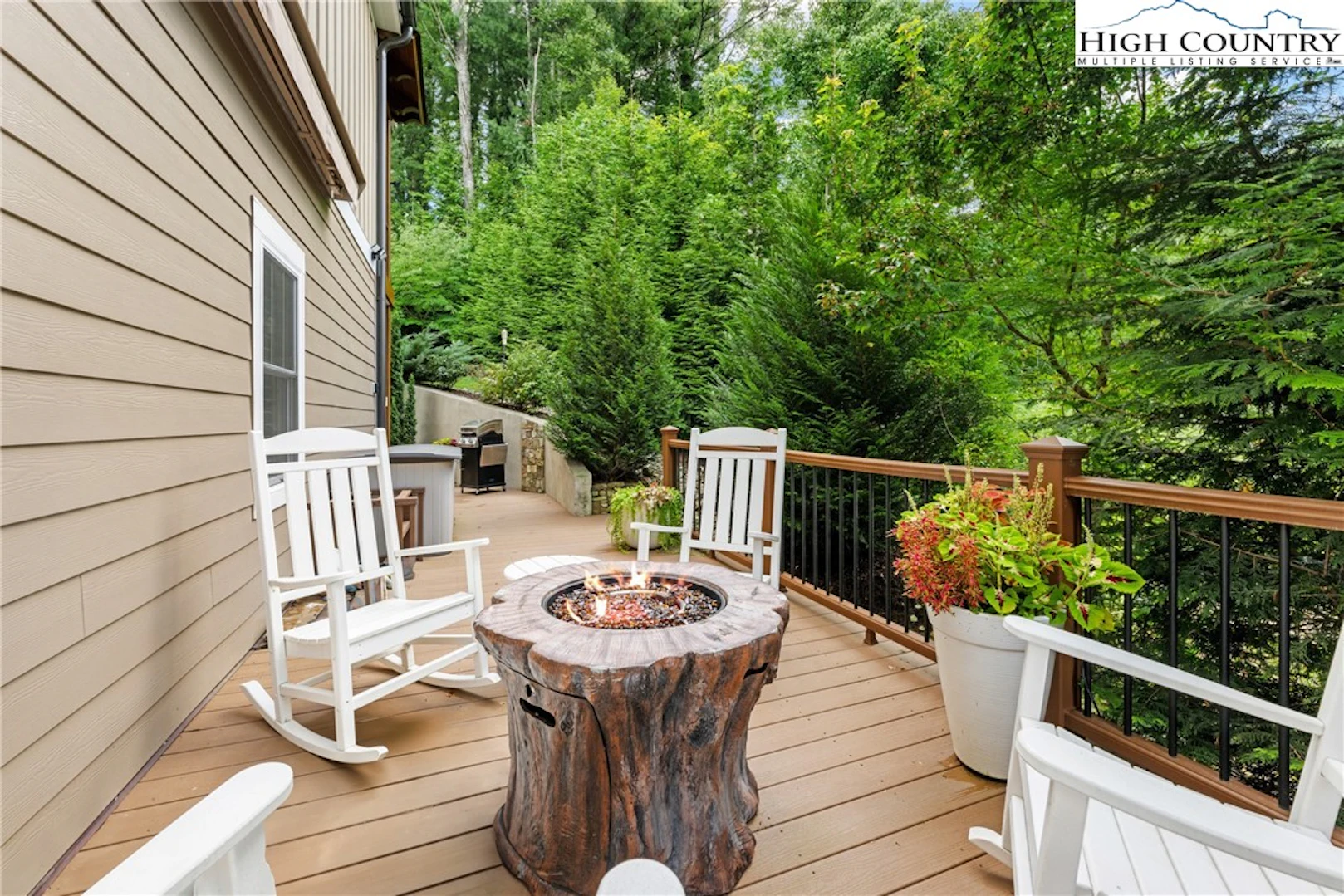 Image number 18 for the current listing