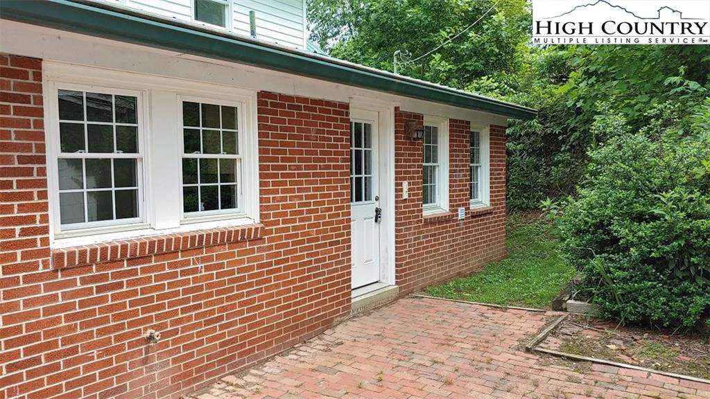 Image number 20 for the current listing