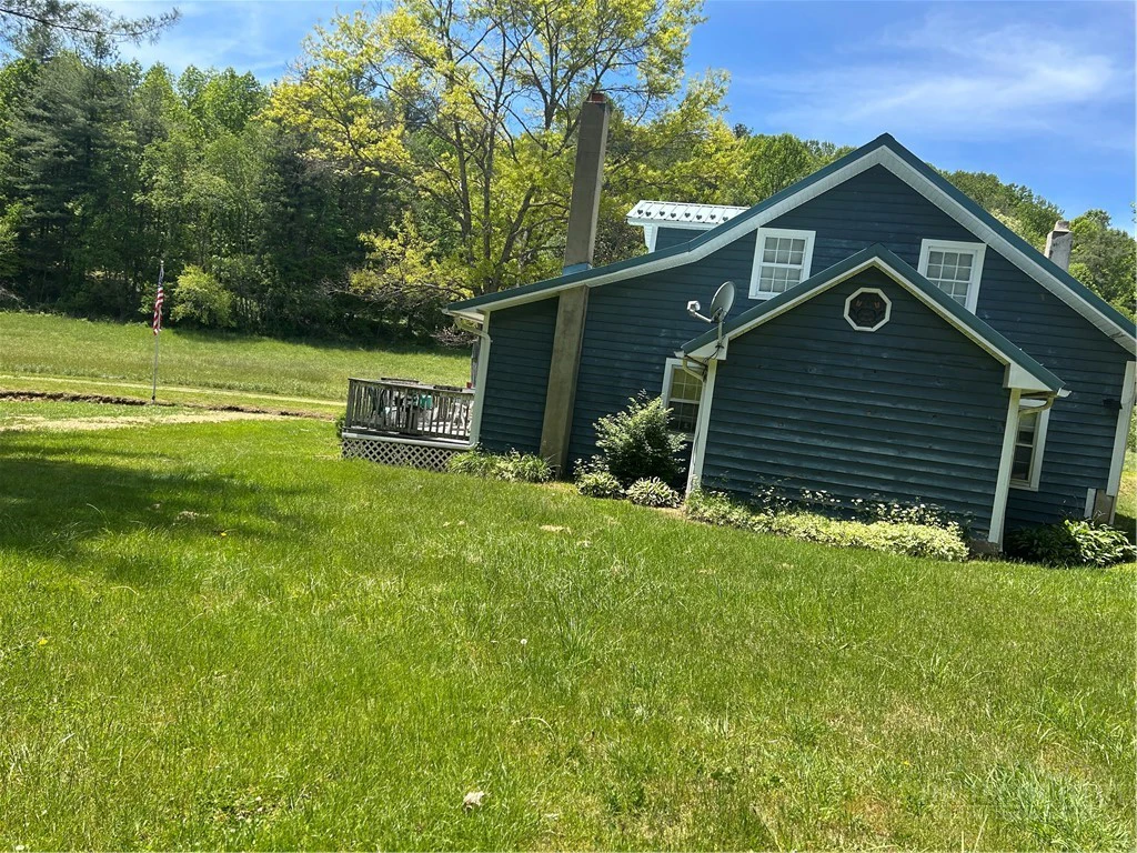Image number 20 for the current listing