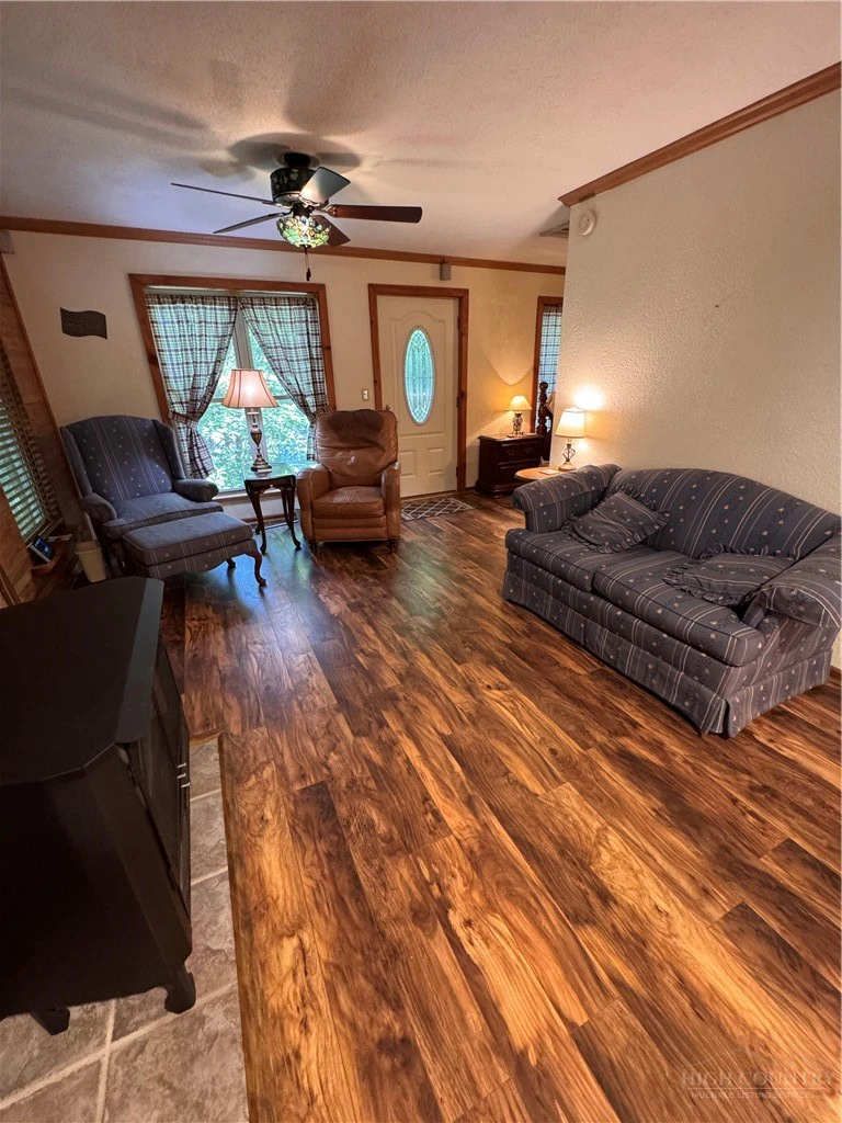 Image number 3 for the current listing