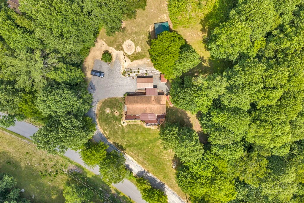 Image number 3 for the current listing