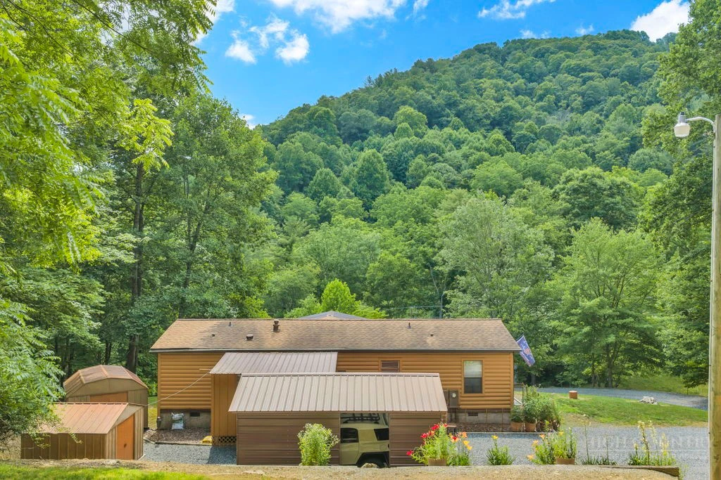 Image number 5 for the current listing