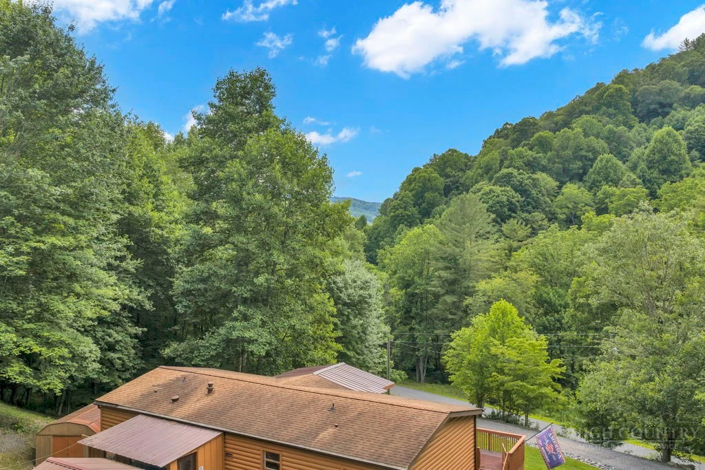 Image number 6 for the current listing