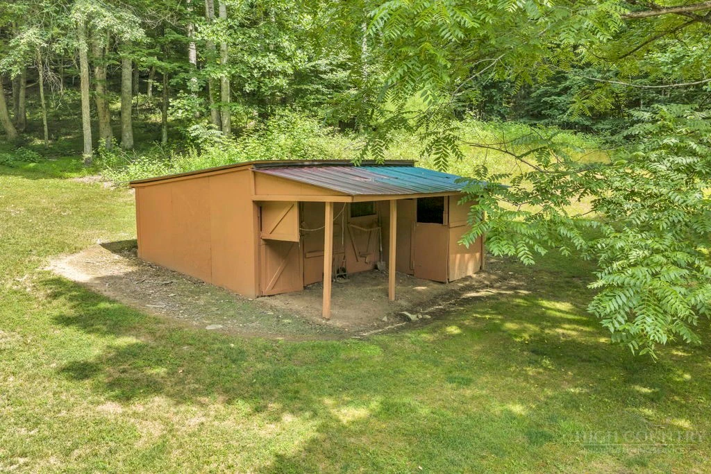 Image number 12 for the current listing