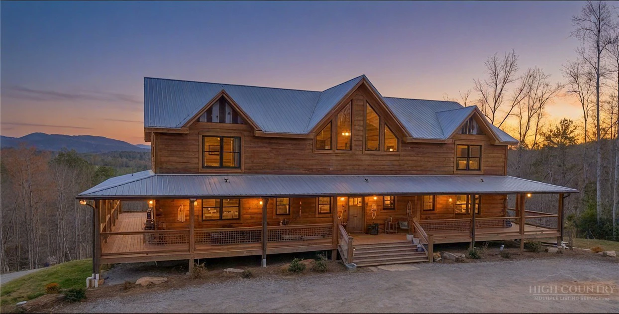 Image number 2 for the current listing