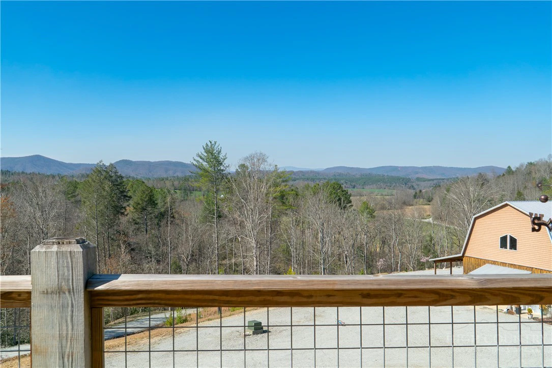 Image number 8 for the current listing