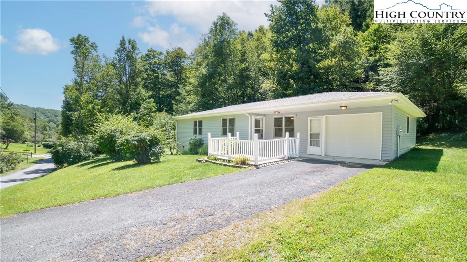 Image number 1 for the current listing