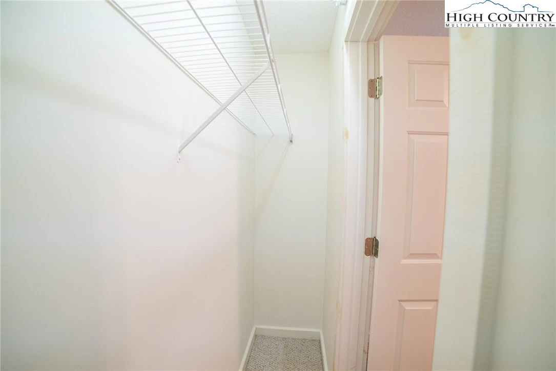 Image number 13 for the current listing