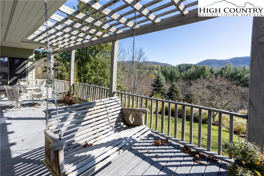 Image number 9 for the current listing
