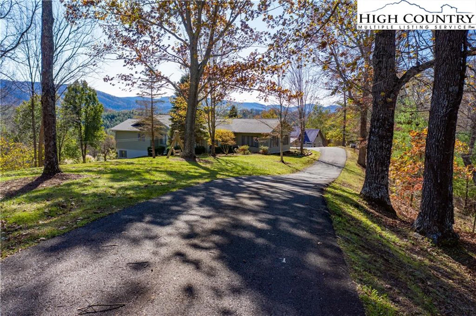 Image number 13 for the current listing
