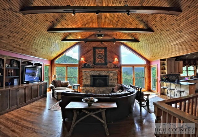 Image number 9 for the current listing