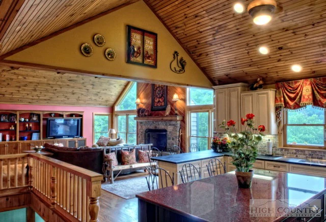 Image number 8 for the current listing