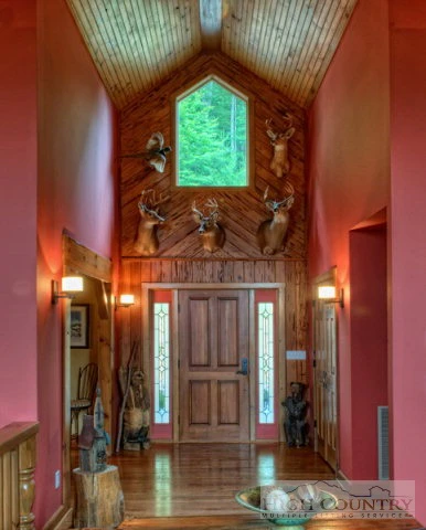 Image number 6 for the current listing