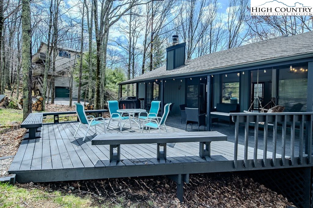 Image number 9 for the current listing
