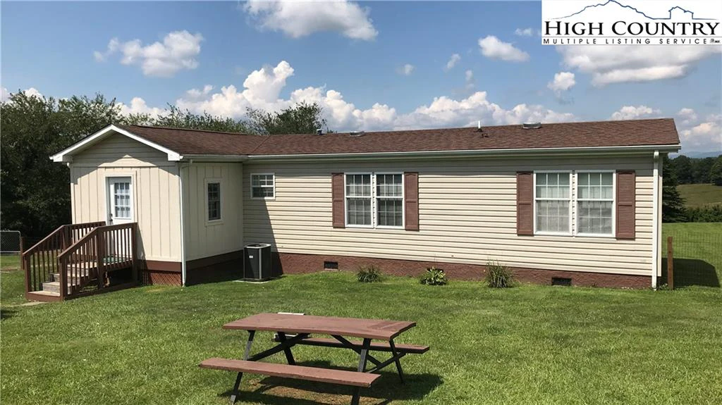 Image number 18 for the current listing
