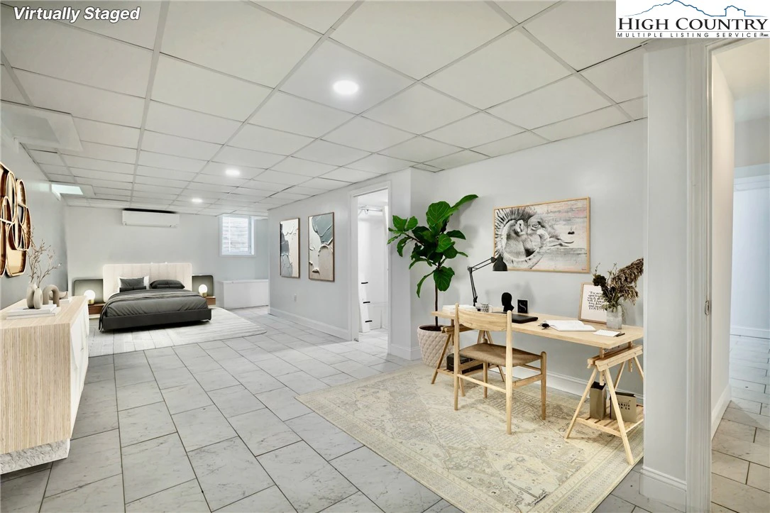 Image number 9 for the current listing