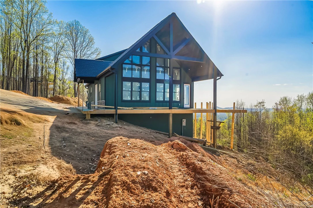 Image number 1 for the current listing