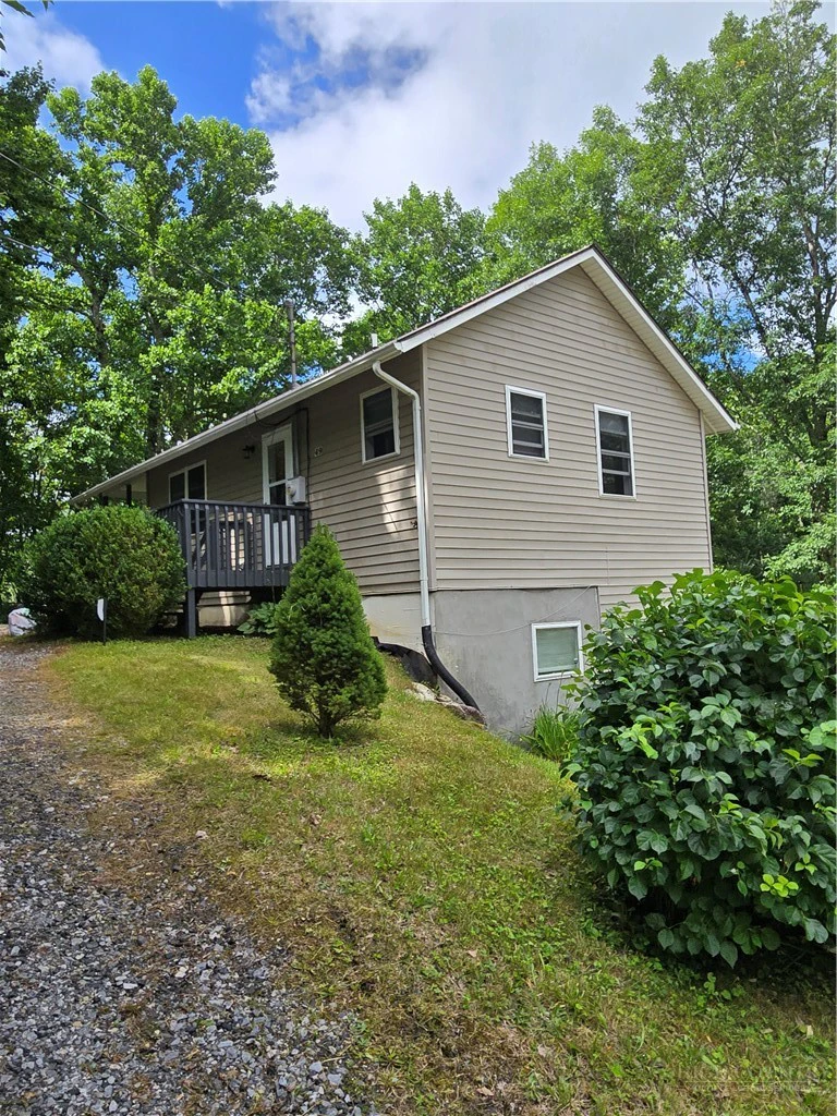 Image number 2 for the current listing