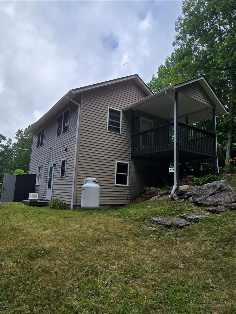 Image number 3 for the current listing