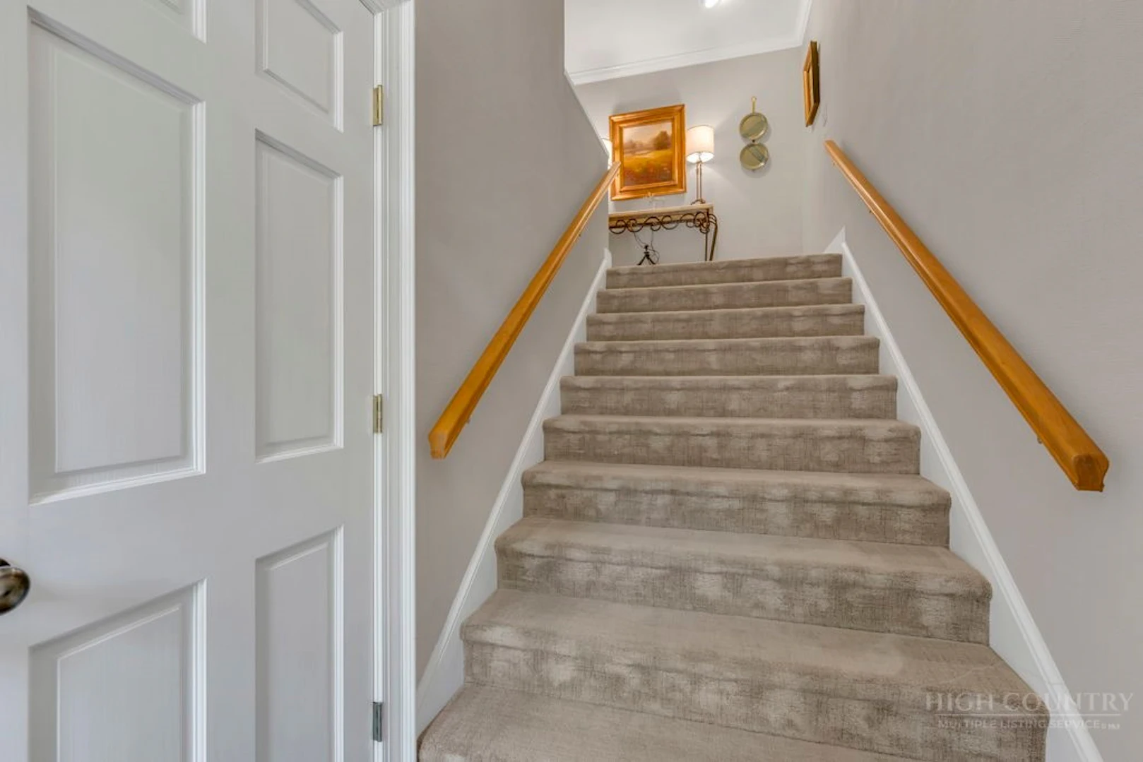 Image number 7 for the current listing