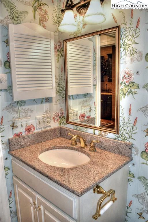 Image number 6 for the current listing