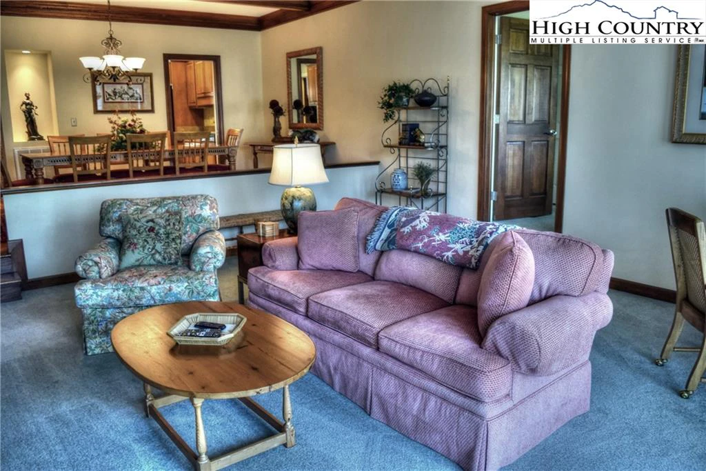 Image number 16 for the current listing