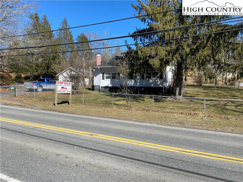 Image number 1 for the current listing