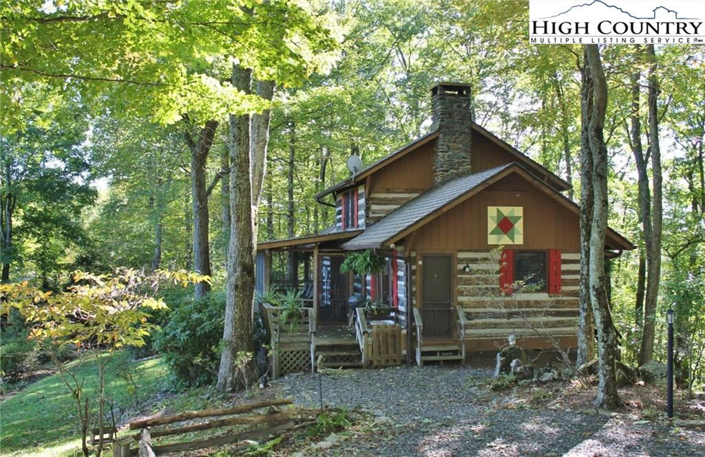 Image number 1 for the current listing