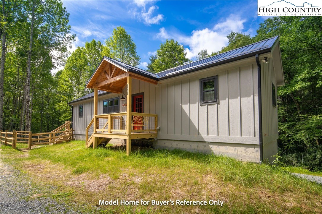 Image number 3 for the current listing