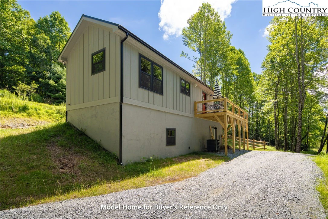 Image number 6 for the current listing