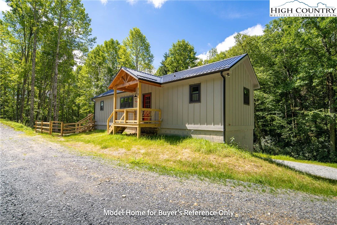 Image number 7 for the current listing