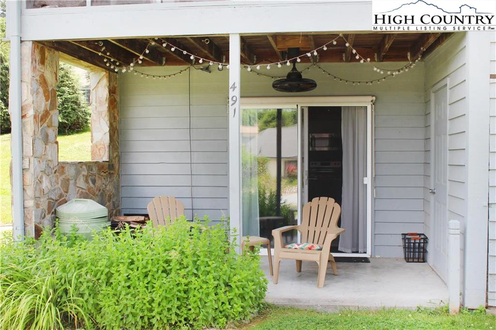 Image number 3 for the current listing