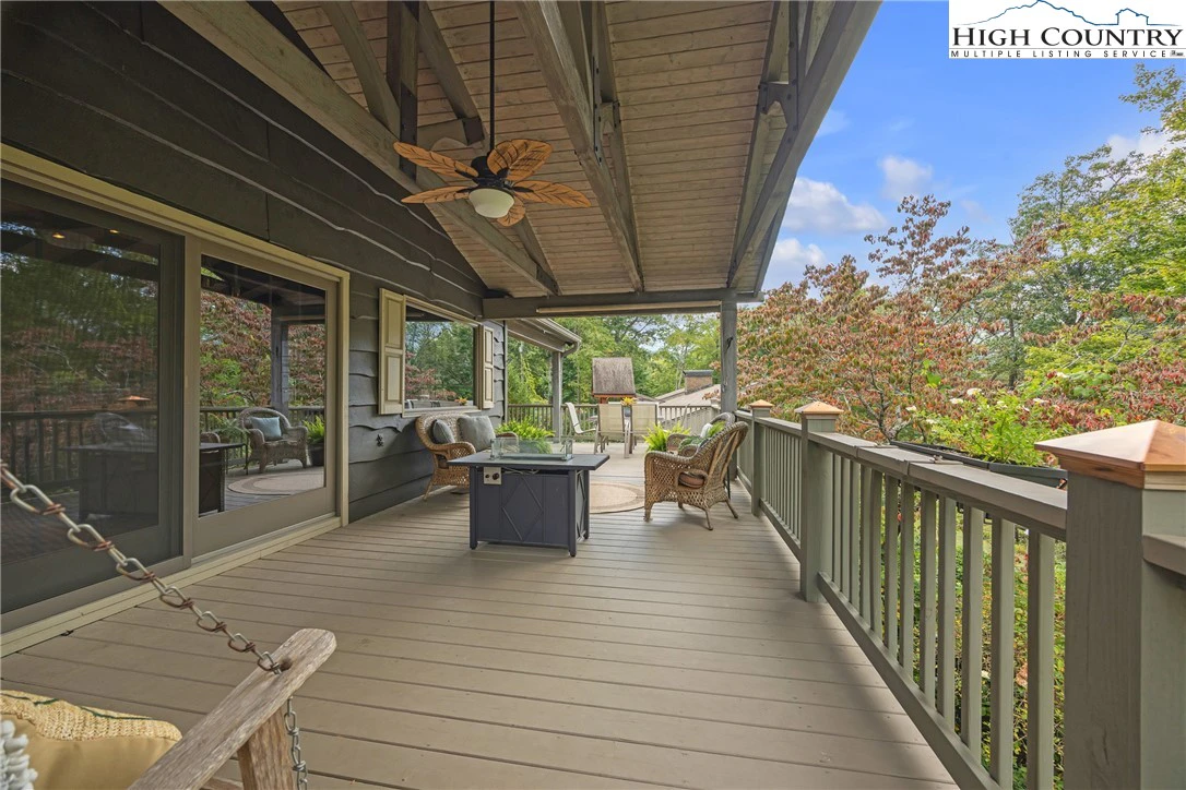 Image number 2 for the current listing
