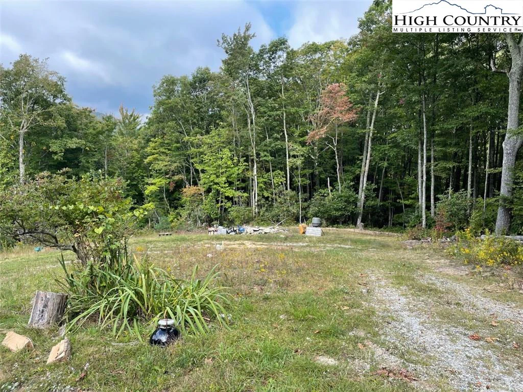 Image number 20 for the current listing