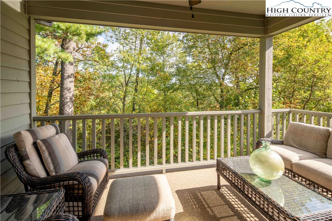 Image number 10 for the current listing