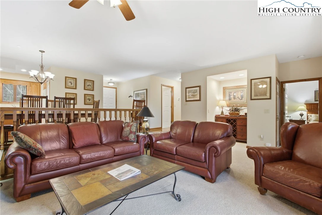 Image number 18 for the current listing