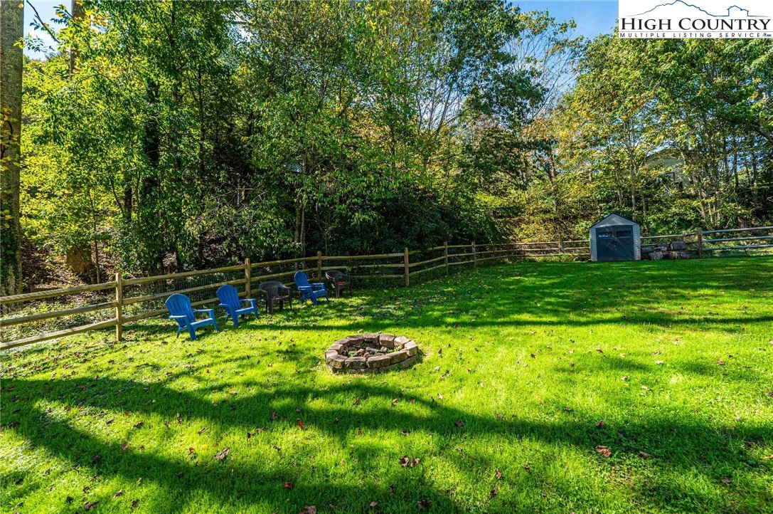 Image number 15 for the current listing